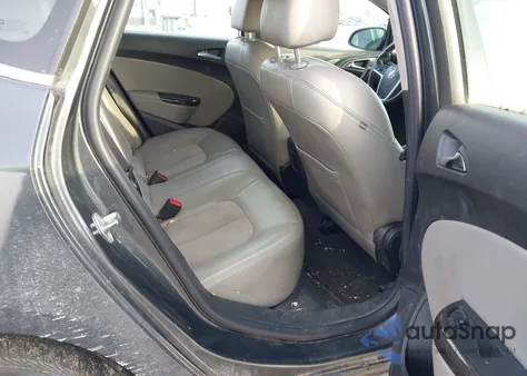 2017 Buick Verano Sport Touring z USA, uszkodzony, nr VIN 1G4PR5SK1H4105677